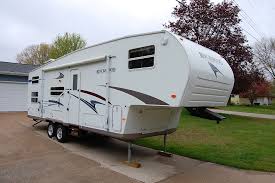 Does aaa tow 5th wheels. Why A 5th Wheel Ditching Suburbia