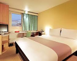 Oost west centrum wil vanuit een holistische visie bijdragen tot gezondheid, levenskwaliteit en veerkracht: Ibis Antwerpen Centrum Antwerp Belgium Compare Deals