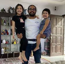 Tik tok dulu dan sekarang virall terima kasih banyak banyak yang sudah menonton dan yg telah klik video ini. Ngaji Tetap Ngaji Bekalan Untuk Anak Anak Warganet Puji Cara Didikan Ozlynn Johan Pa Ma