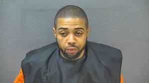 27-year-old man arrested after trying to stab someone