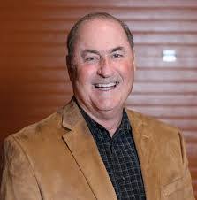 Justin Grinnell's Instagram, Twitter & Facebook