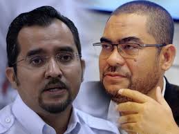Asyraf was earlier seen in court supporting najib. Addin Mujahid Bakal Saman Asyraf Wajdi Dusuki