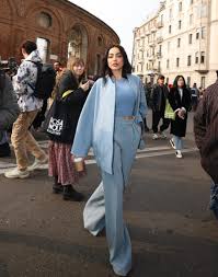 Fatima Al-Momen is an icon of Kuwaiti fashion and beauty in the Arab world