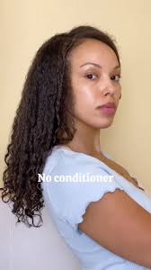 I love with (a capital L) how easily the @inoarsouthafrica curl jelly  defines my curls. , It’s such a pity that it doesn’t hold because this  whole styling process could take me 15mins 🥹 , The curl ...