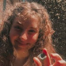 Callie Shoemaker's Instagram, Twitter & Facebook