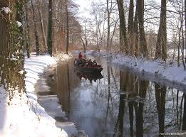 Wilder winter im spreewald 1. Spreewald Urlaub Winter Im Spreewald Heisst Auch Sich In Wolldecken Gekuschelt Und Wahlweise Mit Einem Warmenden Getrank Auf Mummel Oder Gluhweinkahnfahrt Zu Begeben Kommt An Bord Http Bit Ly 1zmvv08 Facebook