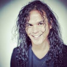 Fernando Carrascal's Instagram, Twitter & Facebook