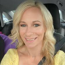 Mariah Vaughan (@mariahcvaughan)