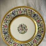 RAN2 Ransgil-dinerbord bloemen blauwe vogels goud ingelegde rand en rand.