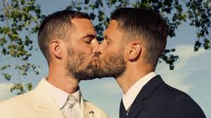 Il n'y a eu que de l'amour” : Jacquemus dit tout de son mariage en Provence  en exclu !