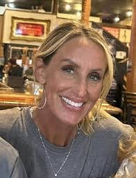 Stephanie Lumley's Instagram, Twitter & Facebook