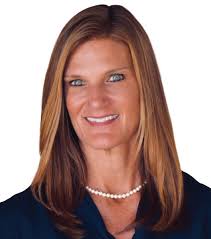 Ella Minor (@minor_ella)