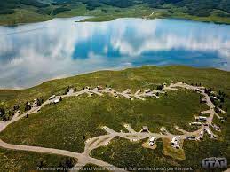 Aspen grove's loop a is situated among dense stands of aspen, which offer nice shade and stunning fall colors. Strawberry Bay Uinta Wasatch Cache National Forest Recreation Gov
