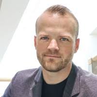 1900+ perfiles de «Pingel»