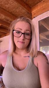 Paige Hess (@paigehess)