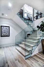 Designs D Escaliers Avec Garde Corps En Verre Archzine Fr Escalier Contemporain Garde Corps Verre Escaliers Maison