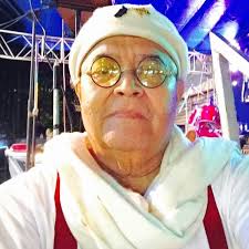 Julio Paiz's Instagram, Twitter & Facebook