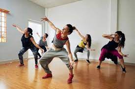 Stepping Outside Of My Comfort Zone Taking Dance Classes For The First Time Her Campus Hip Hop Dance Classes Dance Workout Hip Hop Dance