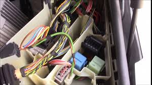 The bmw e46 fuse box is located in the glove compartment. Rn 7231 Bmw 330 E46 Ecu Fuse Relay Box Download Diagram