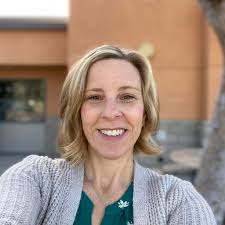 SH0CK: Phillip Schofield casually kisses his new boyfriend right outside a  bar while drunk!!! Fans were even more shocked when they realized who  Phillip's young boyfriend is this time.👇👇👇