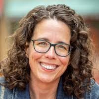 Laura Spink's Instagram, Twitter & Facebook