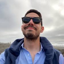 Cesar Marin Flores (@SoyCesarAugusto)