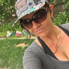 Amy Bunce's Instagram, Twitter & Facebook