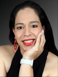 Annie Ulloa's Instagram, Twitter & Facebook