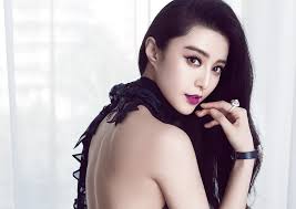 Phạm băng băng xuất hiện dịu dàng như gái quê nhưng nhan sắc vẫn không chê vào đâu được. áº£nh Thá»i 16 Tuá»•i Cá»§a Pháº¡m BÄƒng BÄƒng Bao Nhieu Tuá»•i 39 Pháº¡m BÄƒng BÄƒng