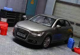 Audi A1 Diecast Model Car 1 32 Grey Diorama Miniature Garage Accessory Set F1 24 Love Car Diecast Garage