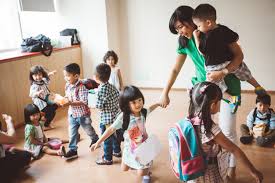 Saya menjadi guru kerana ingin melahirkan insan yang berguna kepada diri , keluarga,masyarakat dan negara. Mengapa Saya Menjadi Seorang Guru Sekolah Minggu Gereja Gkdi