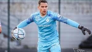 Bonjour je me nome martial je suis bon joueur et je veux etre pro mais je suis en côte d ivoire alors j aimerai rejoindre un club de foot en france qui recrute. Chambly Accelere Son Recrutement Avec L Arrivee De Trois Nouveaux Joueurs