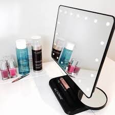 24 Best Lighted Makeup Mirror Designs 2020 Led Makeup Mirror Light Makeup Makeup Mirror With Lights
