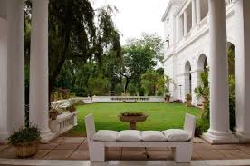 Pin By J De Graffenried On Farmhouse Celebrity Houses Taimur Ali Khan Palace