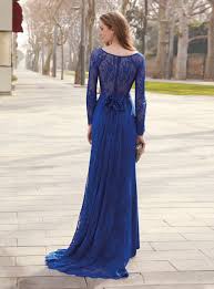 Finden sie die perfekten langen kleider aus unserer großen auswahl am langen kleid online shop. Langes Kleid Mit Spitzenarmeln Und U Boot Ausschnitt Von Fara Fiesta In Blau Heiraten Mit Braut De