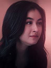 Cenas de Yuri e Kitty em XO Kitty