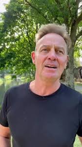 Happy Strictly Saturday! Here's a message for La Voix from her panto  co-star, Mark Read 🪩💃 We're all cheering you