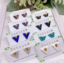 suntan05 on instagram こんばんは 本日は三角ピアスです 白 ライトグレー ターコイズカラー 青 ネイビー 紫 ボルドー 黒の全部で8種類作りました