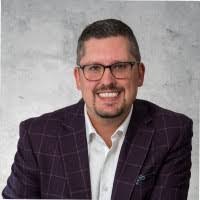 Francis Cloutier's Instagram, Twitter & Facebook