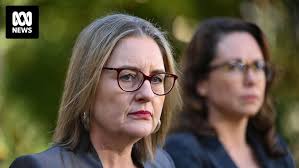 Victorian government abandons promise to raise criminal age to 14 amid  youth justice reforms