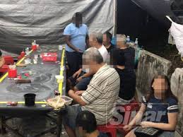 Beliau berkata kesemua yang ditangkap dan barangan rampasan di bawa ke ibu pejabat polis daerah (ipd) kajang, untuk tindakan lanjut. Seksyen 7 2 Akta Rumah Judi Terbuka 1953 Sinar Harian