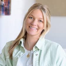 Katie Sickles's Instagram, Twitter & Facebook