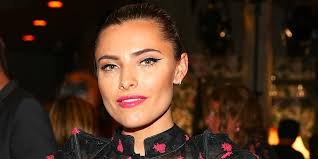 Nun macht sie mit einem selfie deutlich, was sie von. Sophia Thomalla Wurde Fur Jennifer Weist Lesbisch Werden Express De