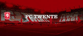 Uefa works to promote, protect and develop european football across its 55 member associations and organises some of the world's most famous football competitions, including the uefa champions league, uefa women's champions league, the uefa europa league, uefa euro and many more. Fc Twente Sobre Facebook