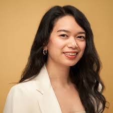 Jasmine Levine's Instagram, Twitter & Facebook