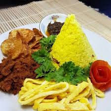 Setiap daerah mempunyai resep nasi. 7 Resep Nasi Kuning Sederhana Super Enak Praktis Resep Istimewa