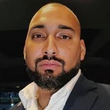 Tom Stringfellow's Instagram, Twitter & Facebook