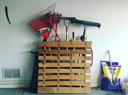 Whether you're looking for something cheap & quick or large & custom, there's an idea for you. 9 Yard And Gardening Tool Storage Ideas
