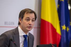 29,014 likes · 2,867 talking about this. Huis Van Alexander De Croo Beklad Met Hakenkruisen De Standaard Mobile