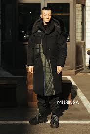 When someone texts you something with, ig, you may think they are mentally ill, or they didn't finish saying igloo for some. ë¬´ì‹ ì‚¬ ìŠ¤í† ì–´